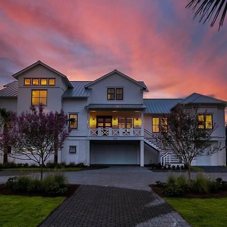 New Waterfront Home With Deep Water Dock Isle of Palms Eksteriør billede