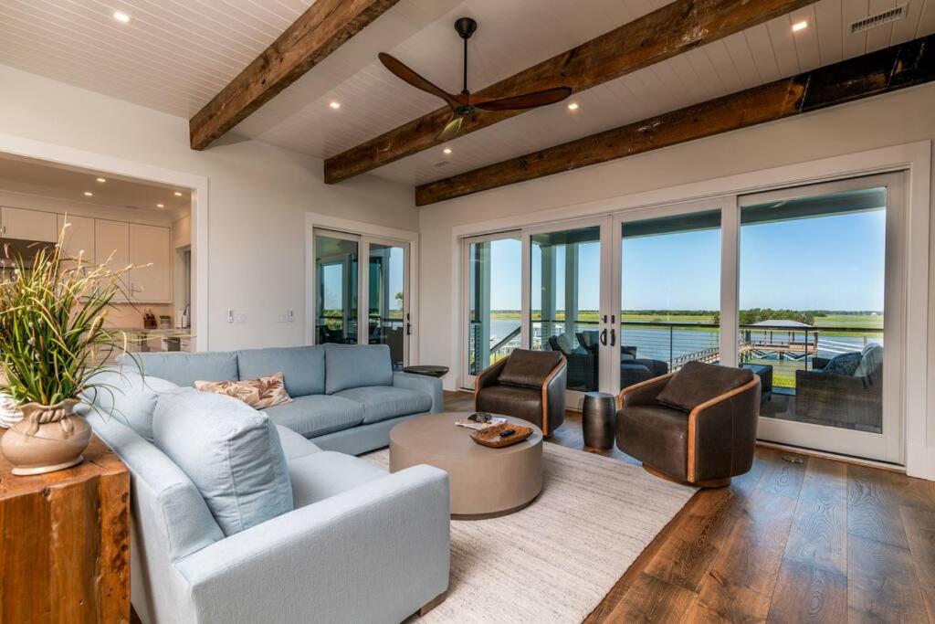 New Waterfront Home With Deep Water Dock Isle of Palms Eksteriør billede