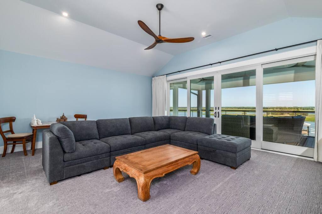 New Waterfront Home With Deep Water Dock Isle of Palms Eksteriør billede
